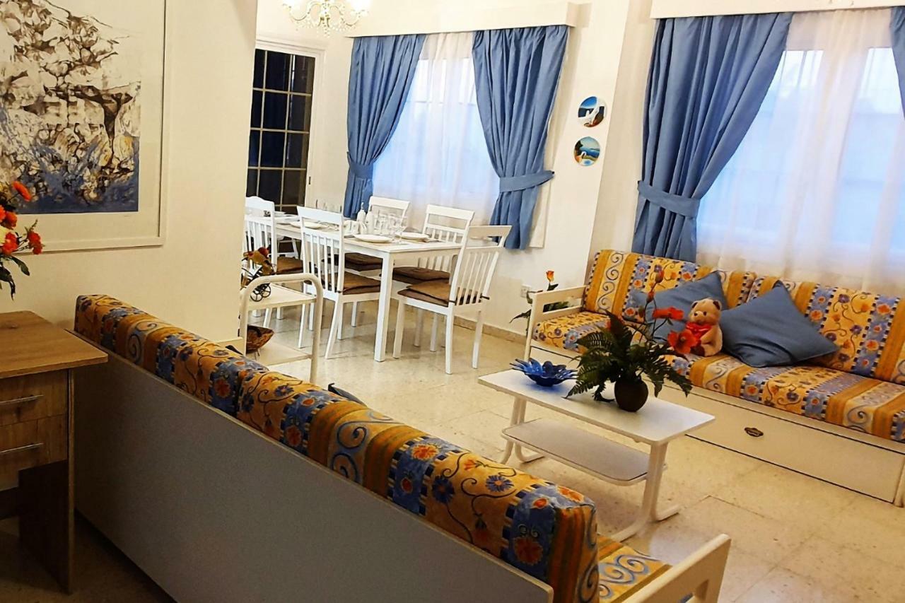 Easystay Two Bedroom Apartment Larnaca Dış mekan fotoğraf